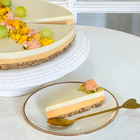 Tort cu fructe exotice și cremă de vanilie