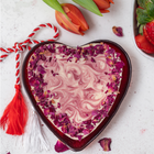 Tort mărțișor cu căpșune și apă de trandafiri