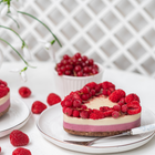 Tort Cheesecake mărțișor cu zmeură