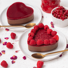 Tort inimă ciocolată și căpșune - Love Collection