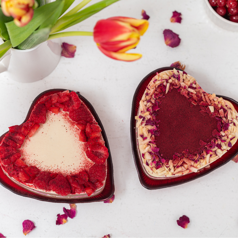 Tort inimă cu cremă vanilie, ciocolată și zmeură - Love Collection