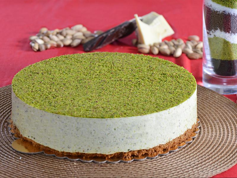 Tort cheesecake cu fistic